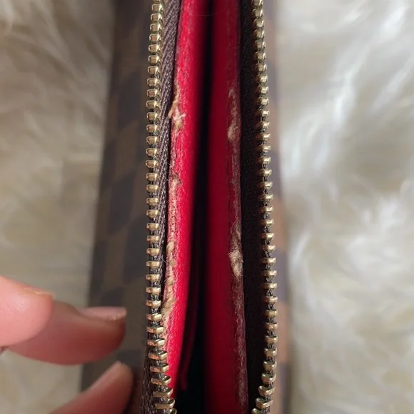 Authentic Louis Vuitton Damier Ebene Cosmetic Pouch - Picture 12 of 16